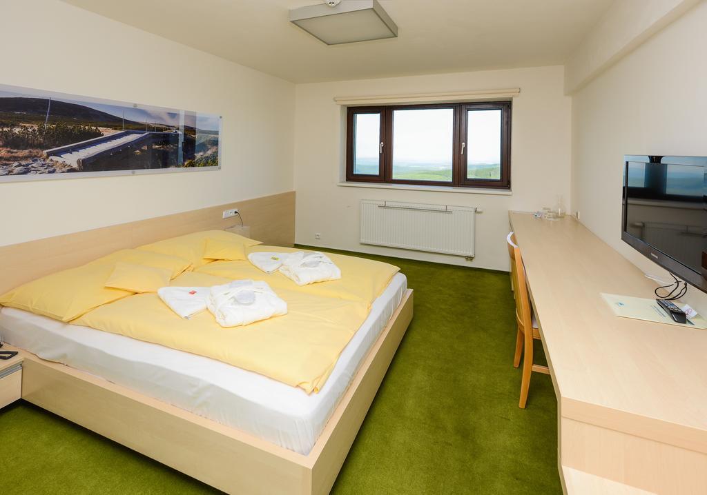 Horsky Hotel Friesovy Boudy Strázné Quarto foto